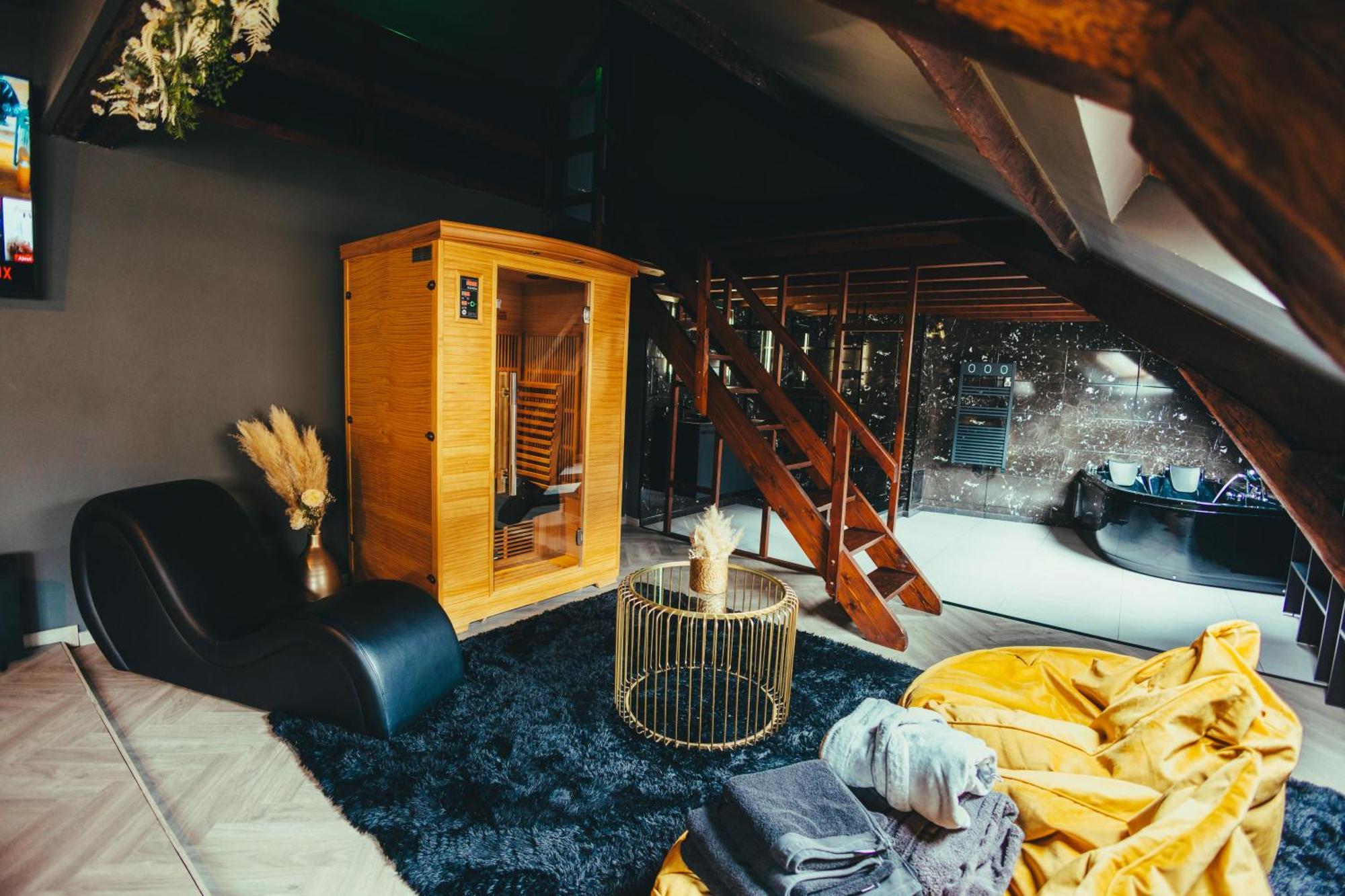 La Marble Room - Suite Balneo & Sauna Angers Esterno foto